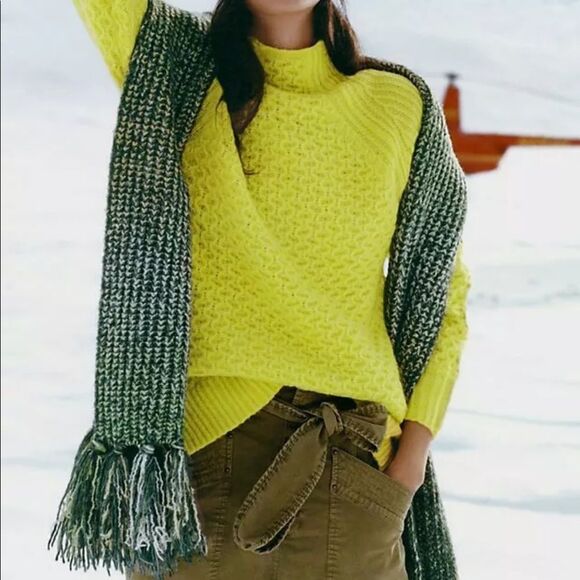 NWT Anthropologie Celeste Ribbed Scarf Marled Green - Picture 2 of 3